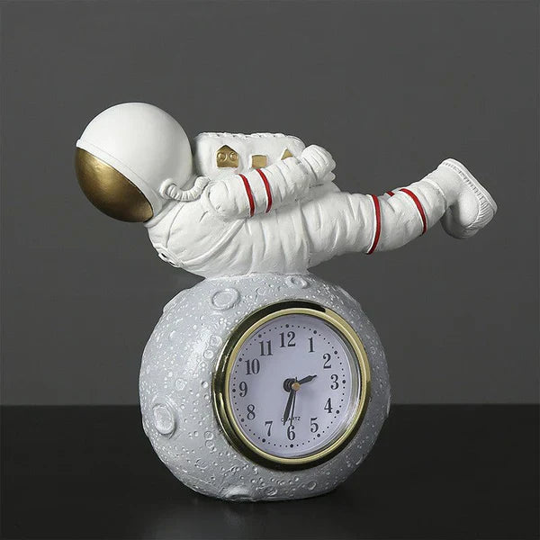Astronaut Creative Children''s Room Bookcase Desktop Astronaut Clock